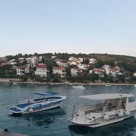 Maja Hébergement de vacances *