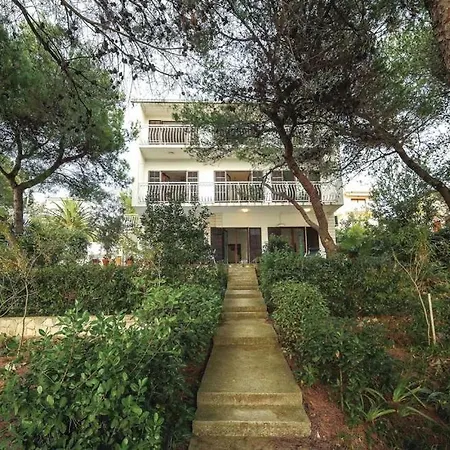 Maja Holiday home