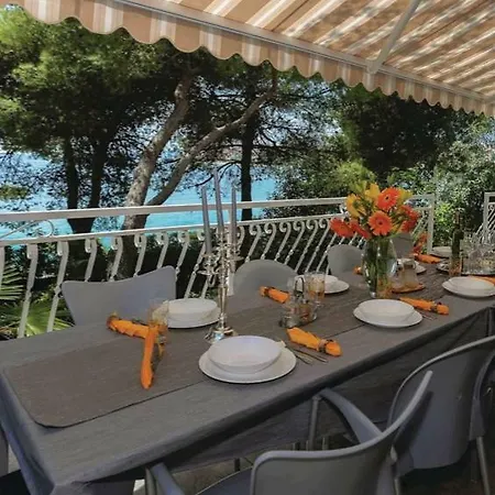 Maja Hébergement de vacances *