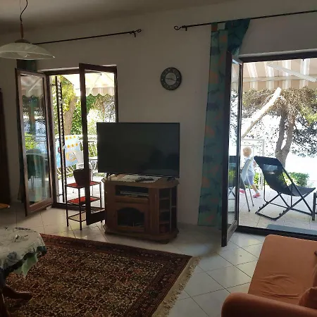 Maja Holiday home