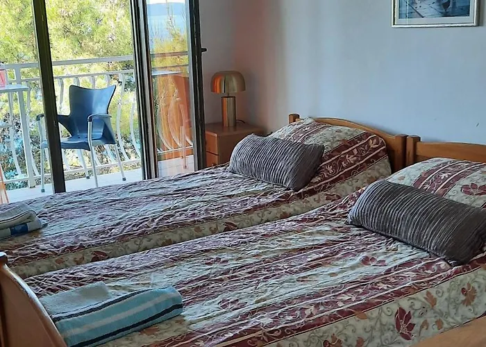 度假居 Maja 特罗吉尔